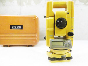 TOPCON トプコン GTS-310II トータルステーション 測量 測定器 / バッテリー BC-20A 充電器